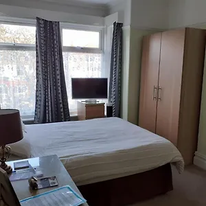 Guest house Brightwater Family For Up To 3 People With Shared Facilities United Kingdom